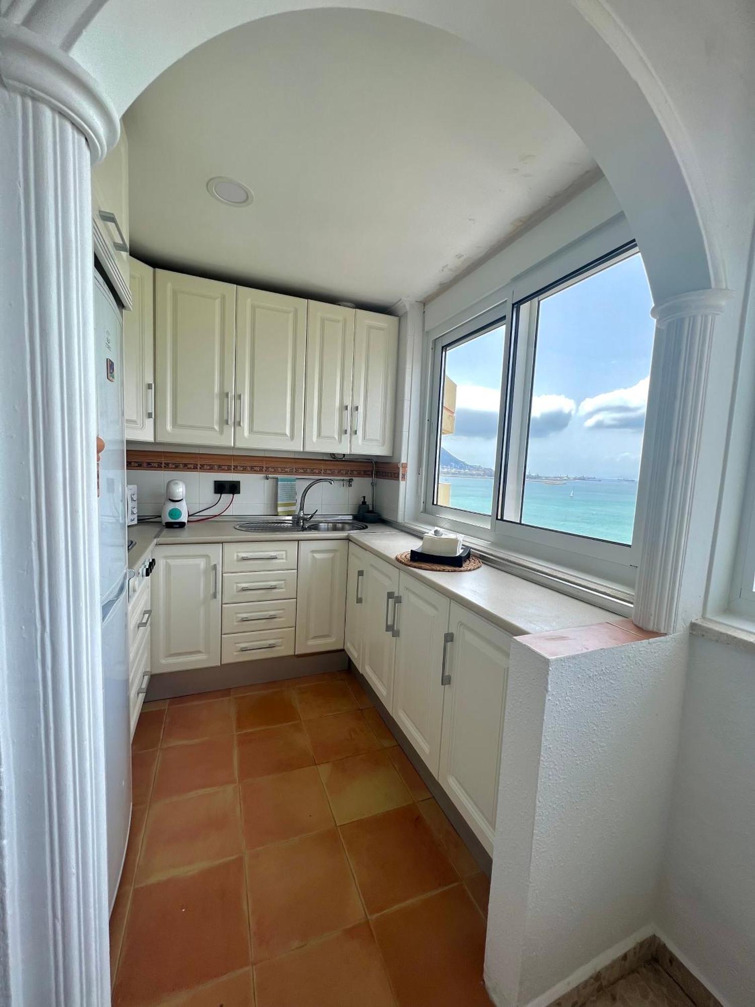 Vistas Roca Mar Apartamento La Línea de la Concepción Exterior foto