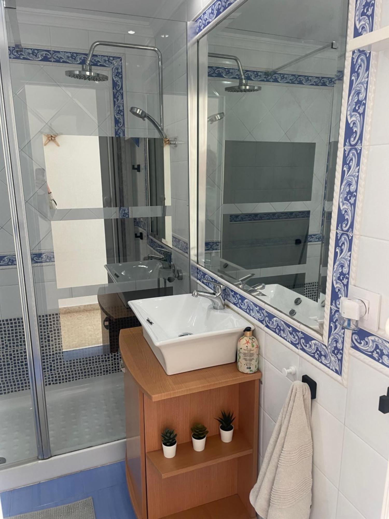 Vistas Roca Mar Apartamento La Línea de la Concepción Exterior foto